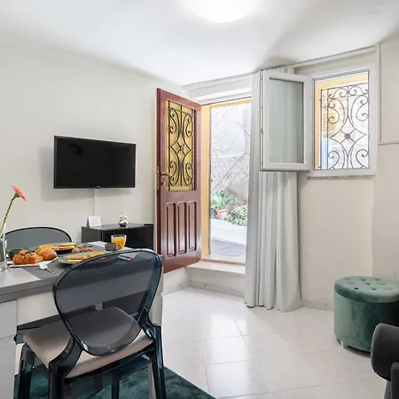 Frore Di Castello Apartmán